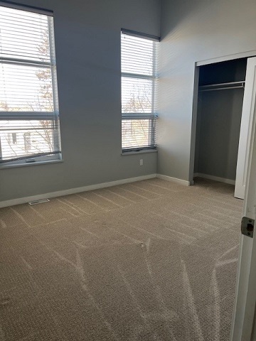 Spacious 2 Bedroom Town home with Garage & Private Courtyard